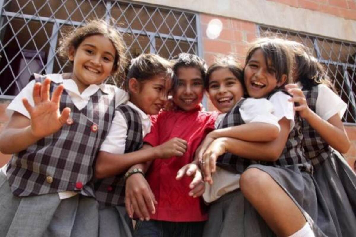 El Gobierno Municipal anunció gratuidad escolar para 25.600 niños de los niveles 1,2 y 3 del Sisben al igual que subsidios para los no sisbenizados en conceptos de matrícula, pensión y costos educativos