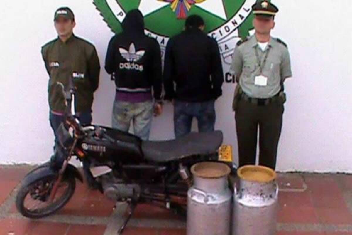Los dos sujetos capturados en Puente Nacional fueron dejados a deposición de la Fiscalía de Chiquinquirá.(Foto: Suministrada/VANGUARDIA LIBERAL)