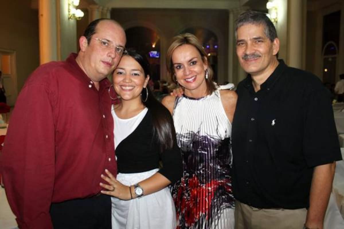 Franz Hederich, Diana Trillos de Hederich, Margarita Mantilla de Puyana y Ernesto Puyana.