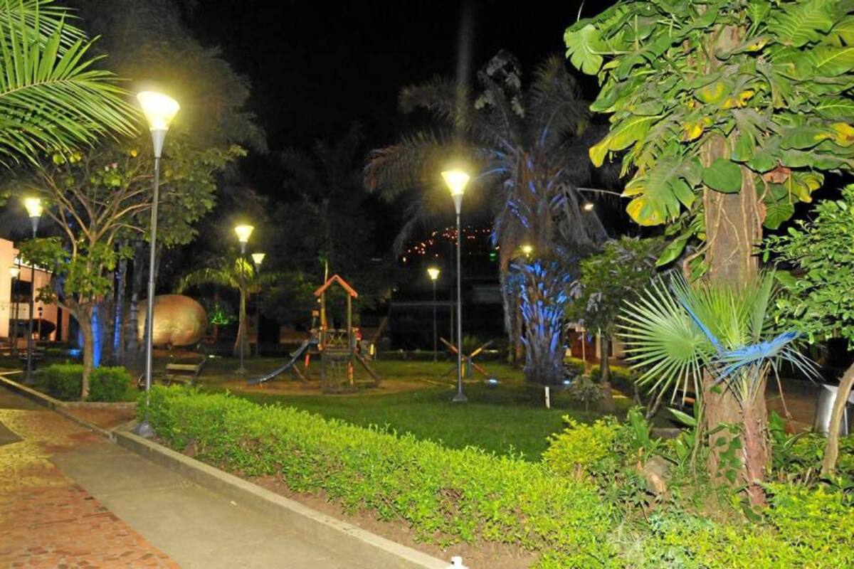 Renovar la iluminación, resaltar la parte arquitectónica y la arborización son algunas de las intenciones de estas obras oficiales. (Foto: Fotografía: Suministrada/VANGUARDIA LIBERAL)