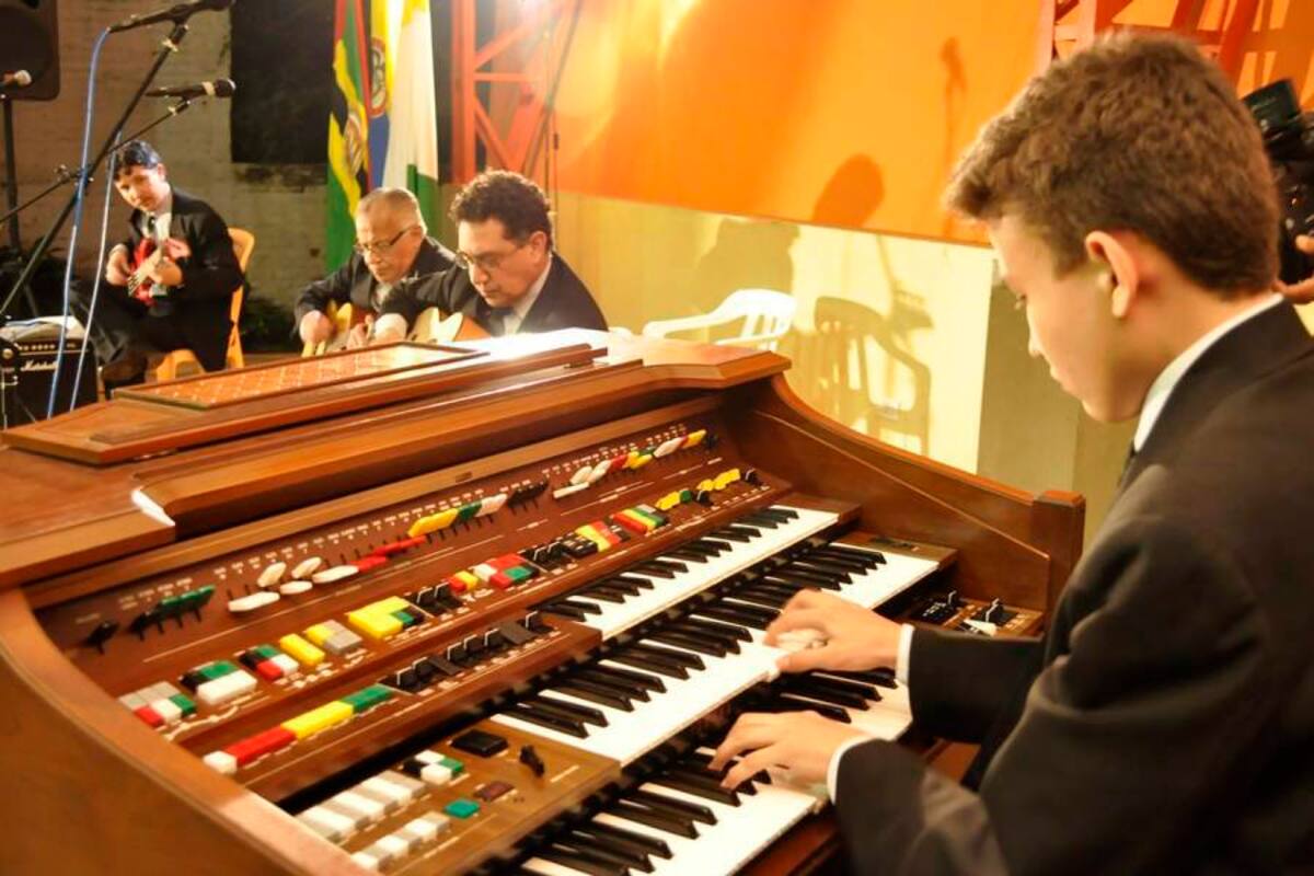 El Concierto de Música Colombiana que reunió a virtuosos artistas de diferentes rincones del país se robó los aplausos de los asistentes a la Semana Cultural y Deportiva. (Foto: Suministrada/VANGUARDIA LIBERAL)