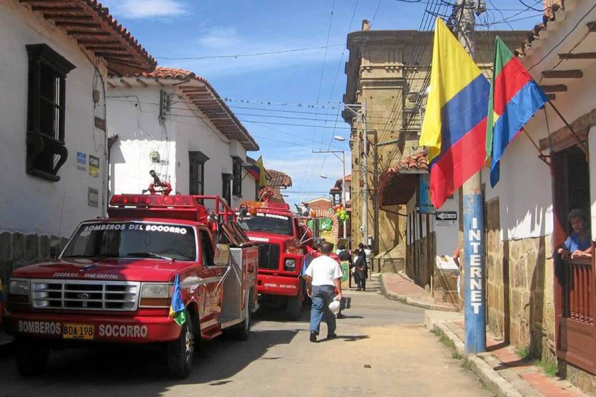 El proyecto de creación de la Escuela de Bomberos del Socorro está aprobado por la Asamblea Departamental, mediante debate y se encuentra pendiente de que la Gobernación destine recursos para su financiación. (Foto: Nancy Gómez /VANGUARDIA LIBERAL )
