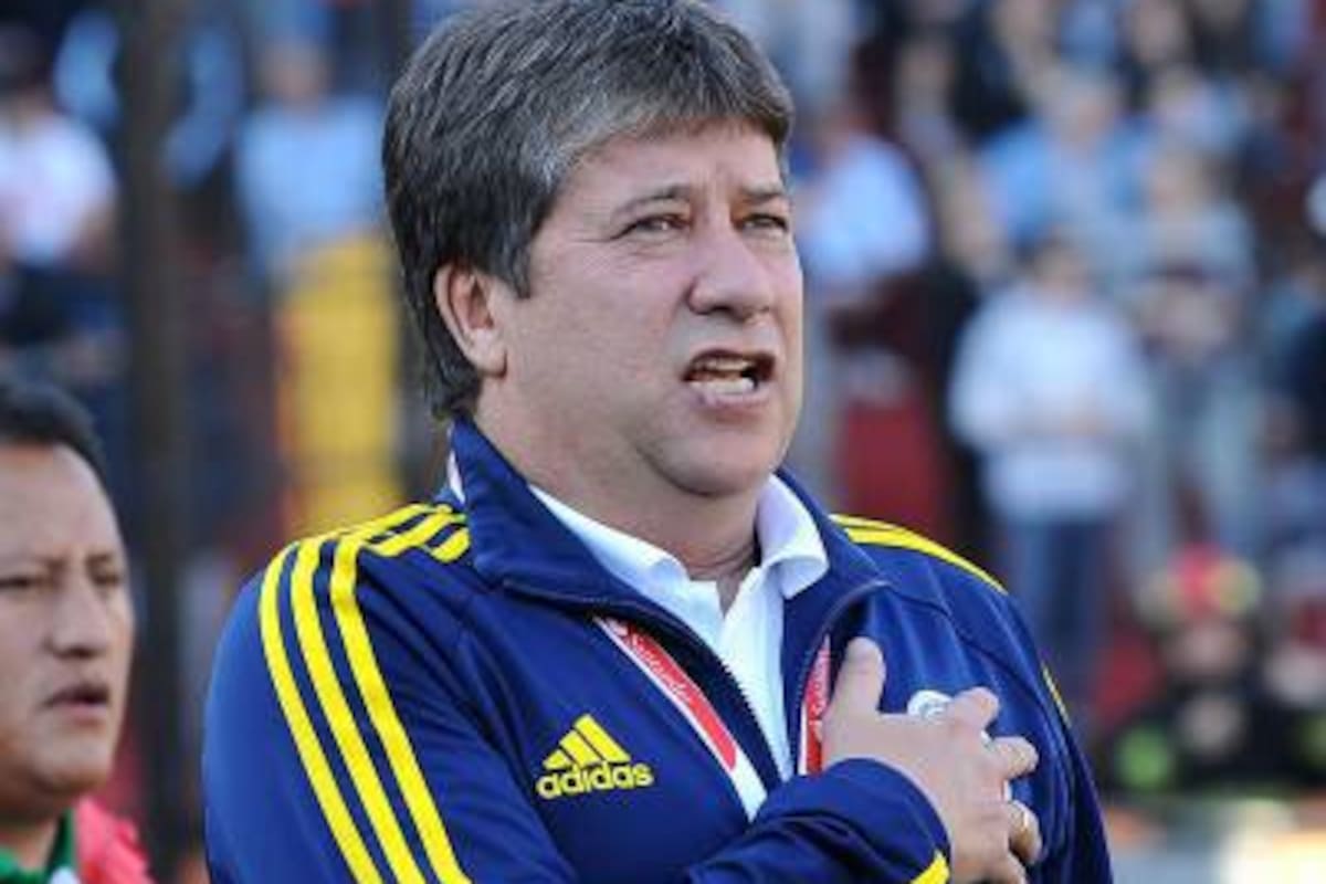 Hernán Darío Gómez, técnico de la selección Colombia de fútbol de mayores, recibió ayer el respaldo de los jugadores e integrantes del cuerpo técnico y médico del combinado patrio y piden que no se le acepte la renuncia y que éste permanezca en el cargo. (Foto: Archivo / VANGUARDIA LIBERAL)