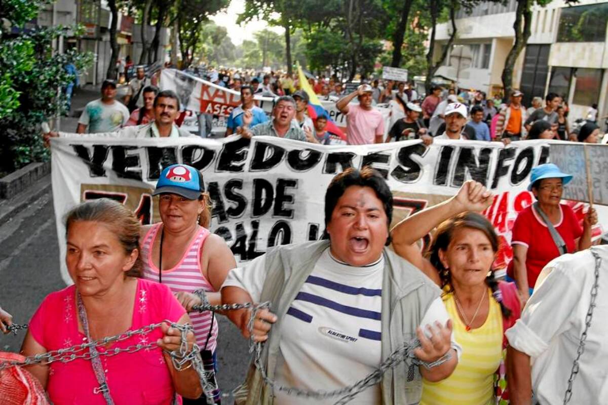 Ambulantes protestan, el Alcalde no baja la guardia
