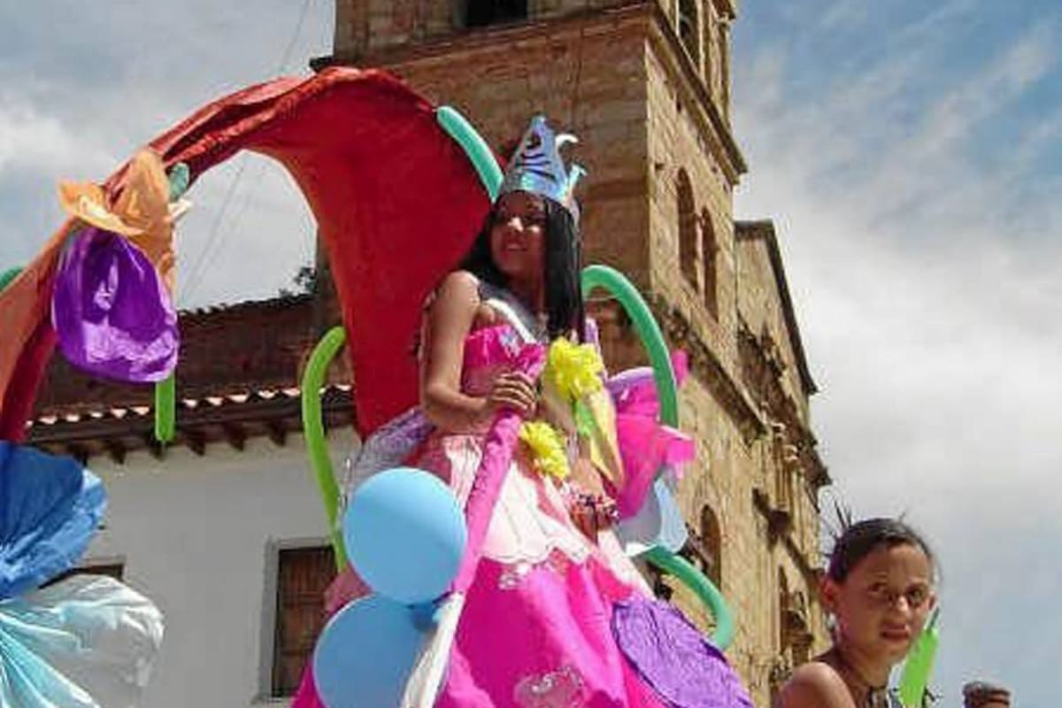 El sábado las pequeñas tendrán una reunión con el asesor de reinas Chucho Saavedra, quien les dará clases de pasarela y glamour. (Foto: Archivo/VANGUARDIA LIBERAL )