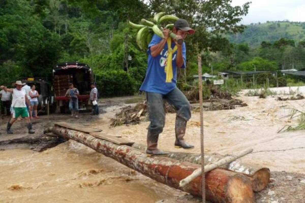 Los damnificados por la ola invernal de Santander no han podido acceder a las ayudas estatales. La tramitología es otro 'tsunami'.(Foto: Archivo/VANGUARDIA LIBERAL)
