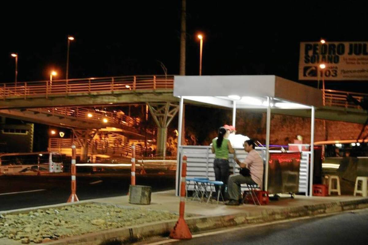 Los empresarios se quejan porque la medida dañaría el comercio y violaría el derecho al trabajo. (Foto: Archivo/VANGUARDIA LIBERAL)