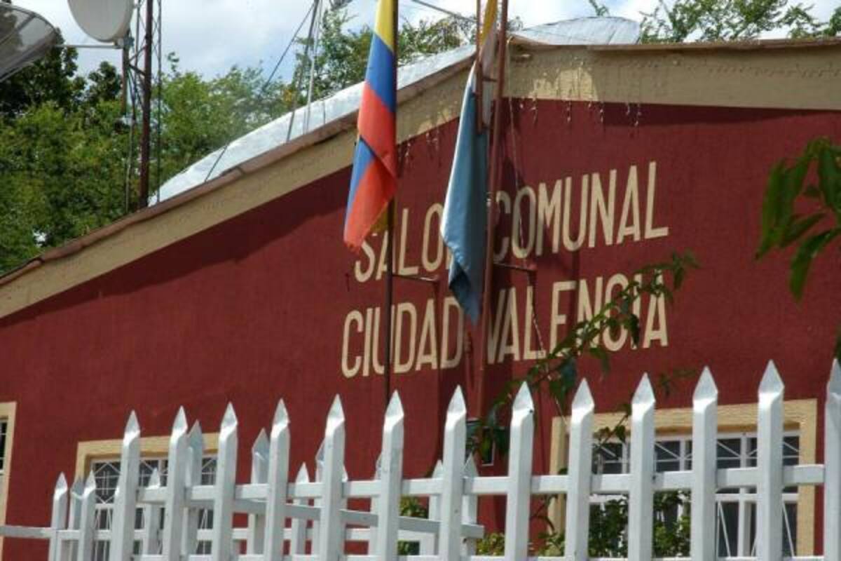 Con la presencia de centenares de personas se llevó a cabo el pasado domingo la clausura del sexto Encuentro Nacional de Teatro, Títeres y Mimos 'Gesto Vivo' en Floridablanca. La actividad tuvo lugar en el parque principal de esta localidad.(Foto: Archivo/VANGUARDIA LIBERAL)