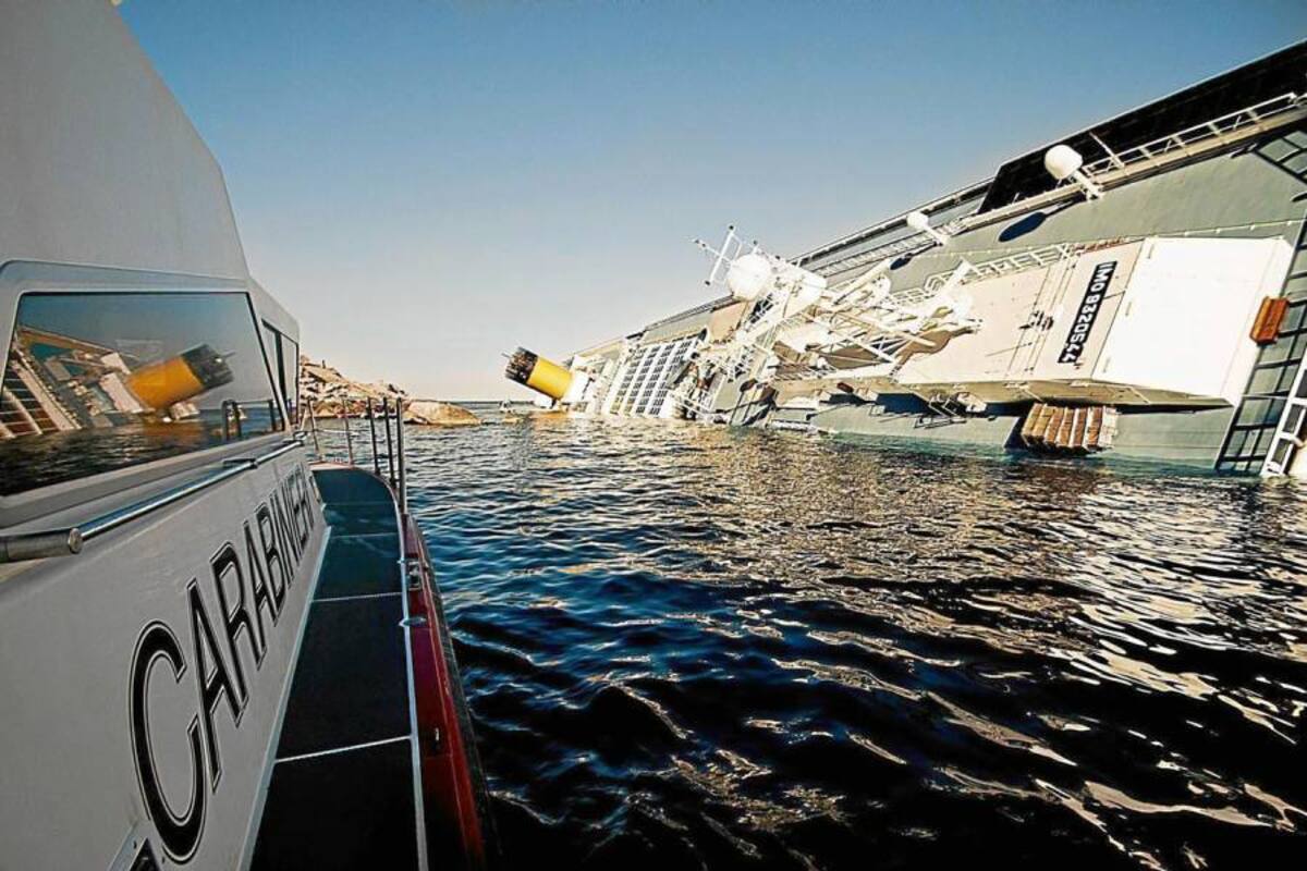 Supervivientes y familiares de las víctimas conmemoraron en la isla italiana de Giglio el primer aniversario del naufragio del crucero. (Foto: EFE/VANGUARDIA LIBERAL )