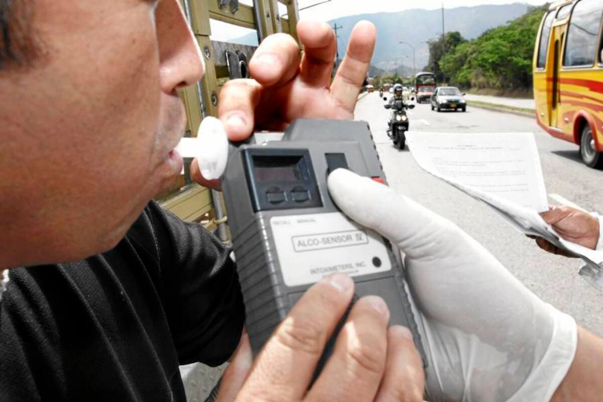 Será obligatoria la realización de la prueba de alcoholemia. (Foto: Archivo/VANGUARDIA LIBERAL)