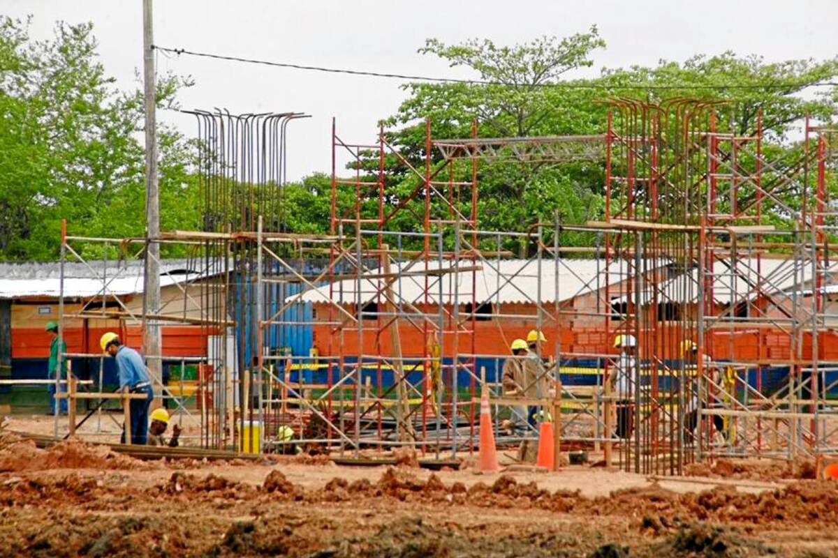 Este es el estado actual de las obras del nuevo estadio de fútbol de Barrancabermeja. (Foto: Edgar Pernett/VANGUARDIA LIBERAL)