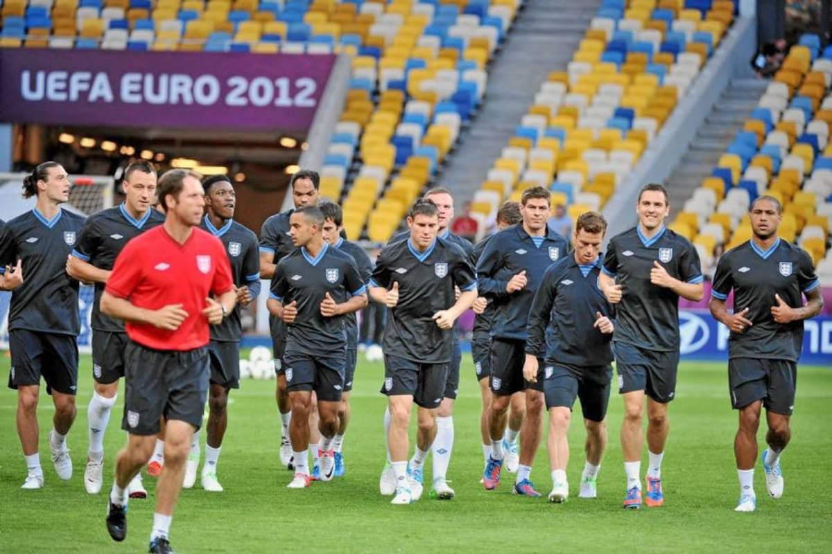 Inglaterra se siente preparada para romper décadas de maldición contra Suecia, a la que se enfrenta hoy en Kiev, con el objetivo de encarrilar su pase a los cuartos de final de la Eurocopa-2012, después del empate 1-1 del primer partido ante Francia. (Foto: Archivo / VANGUARDIA LIBERAL )