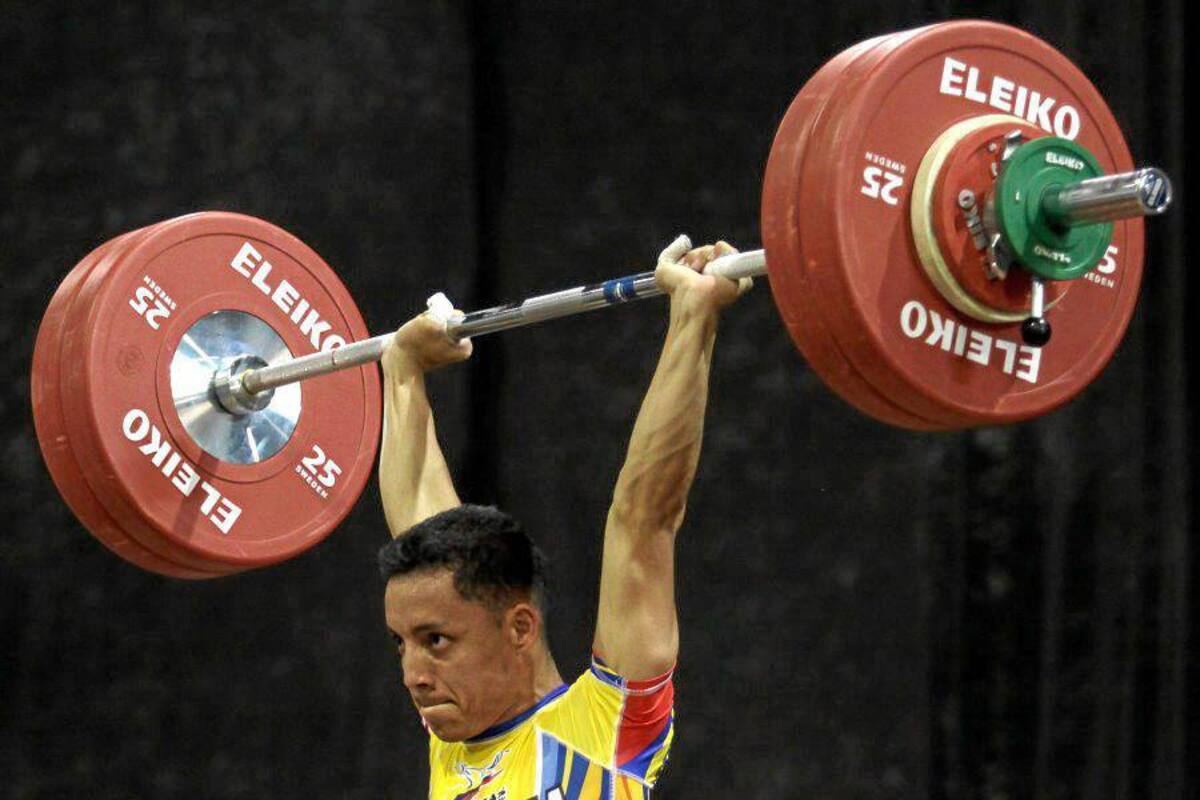 El pesista Sergio Armando Rada Rodríguez le aportó a Santander una nueva medalla dorada en los Juegos Deportivos Nacionales, donde el departamento acumula nueve oros, menos del balance que se espera a esta altura de las justas. (Foto: Archivo / VANGUARDIA LIBERAL )