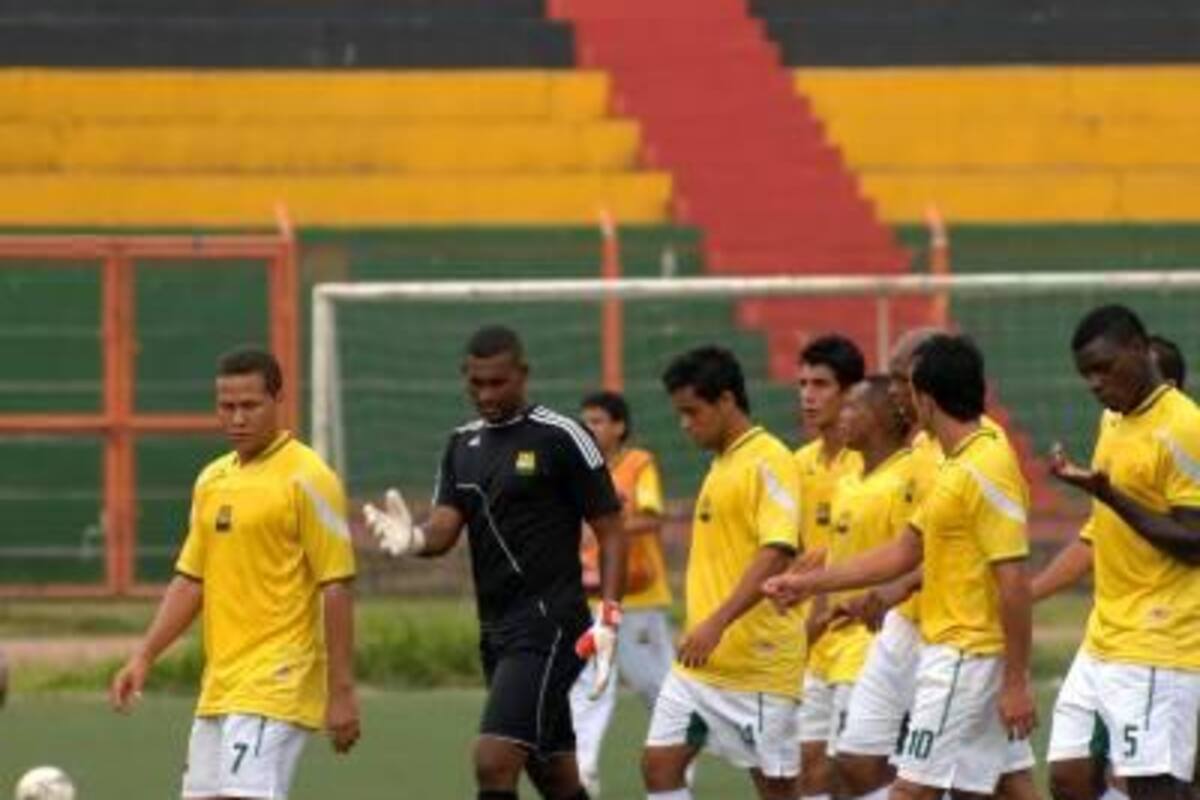 Por primera vez desde su estadía en la segunda división, Atlético Bucaramanga quedó eliminado de la segunda fase del certamen, antes cuadrangulares semifinales, ahora cuartos de final.(Foto: Archivo / VANGUARDIA LIBERAL)