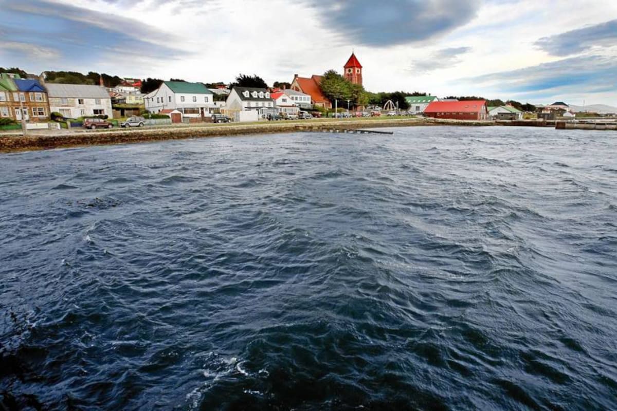 Los isleños de las Malvinas, que reivindican su derecho a la autodeterminación, no son reconocidos por el Gobierno argentino, que insiste en negociar directamente con el Reino Unido. (Foto: AFP / VANGUARDIA LIBERAL)