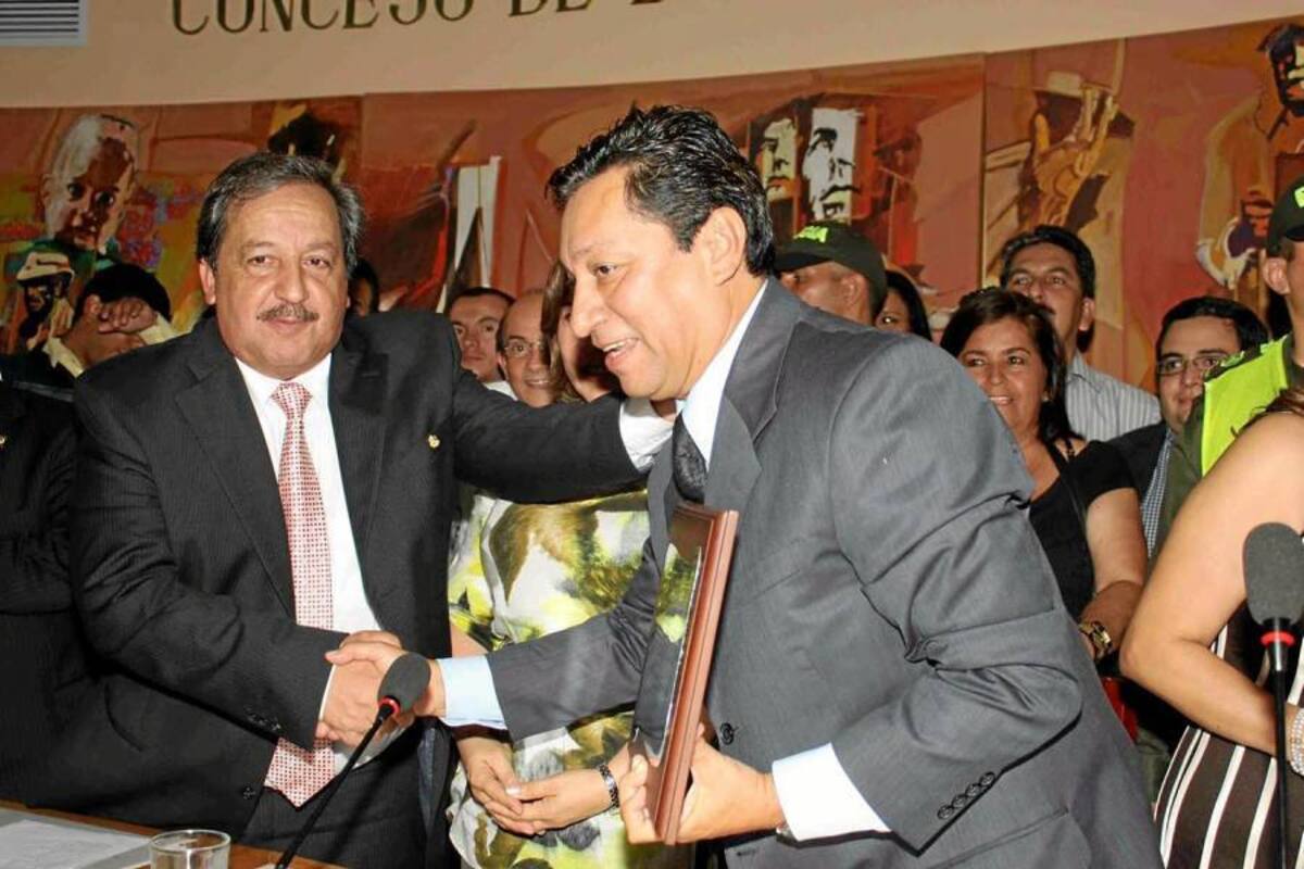 El nuevo Alcalde de Bucaramanga anunció una reestructuración administrativa al Municipio, la cual permitirá la vinculación a la nómina de muchos funcionarios que eran contratados a través de OPS. (Foto: Archivo / VANGUARDIA LIBERAL)