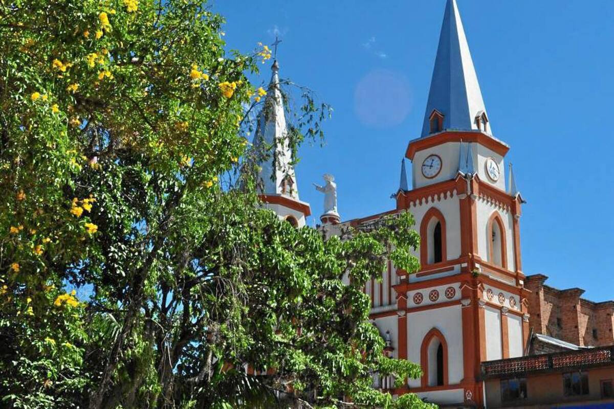 En el municipio de Moniquirá se lleva a cabo la apertura del proceso de selección de cogestores sociales, para desarrollar programas de la Estrategia Red Unidos. (Foto: Suministrada Policía Nacional/VANGUARDIA LIBERAL)