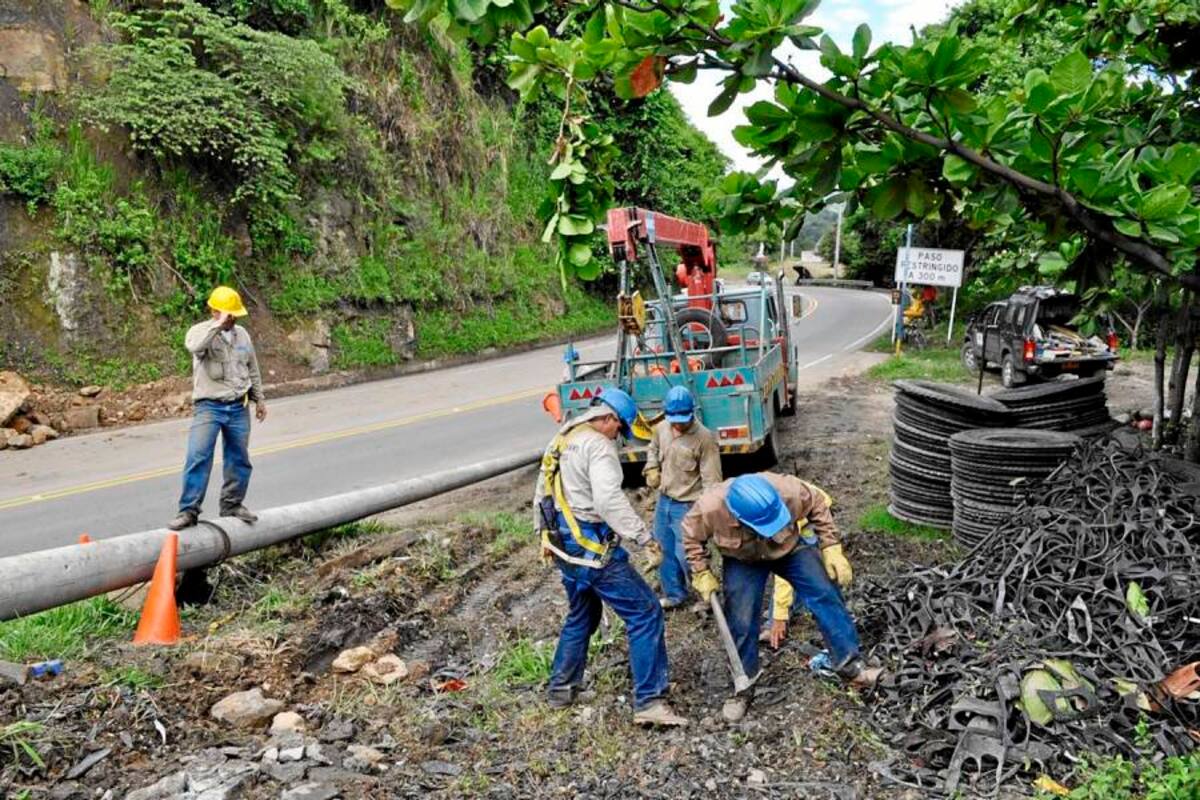 A partir de hoy iniciarán los cortes de luz prolongados en varios municipios del sur de Bolívar y Santander por trabajos de mantenimiento de la Essa. (Foto: Archivo/VANGUARDIA LIBERAL )