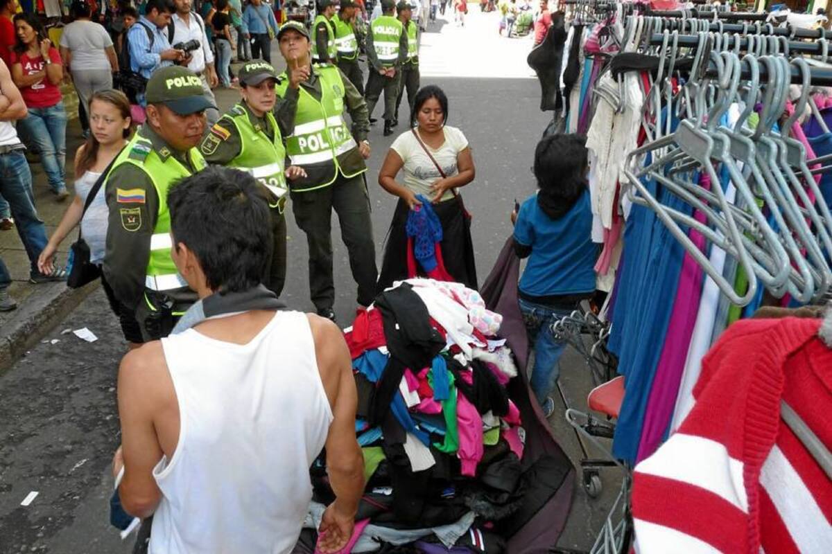Migración Colombia, entidad adscrita al Ministerio de Relaciones Exteriores, conminó a todos los ecuatorianos a ponerse al día con su documentación. (Foto: Nelson Díaz / VANGUARDIA LIBERAL)