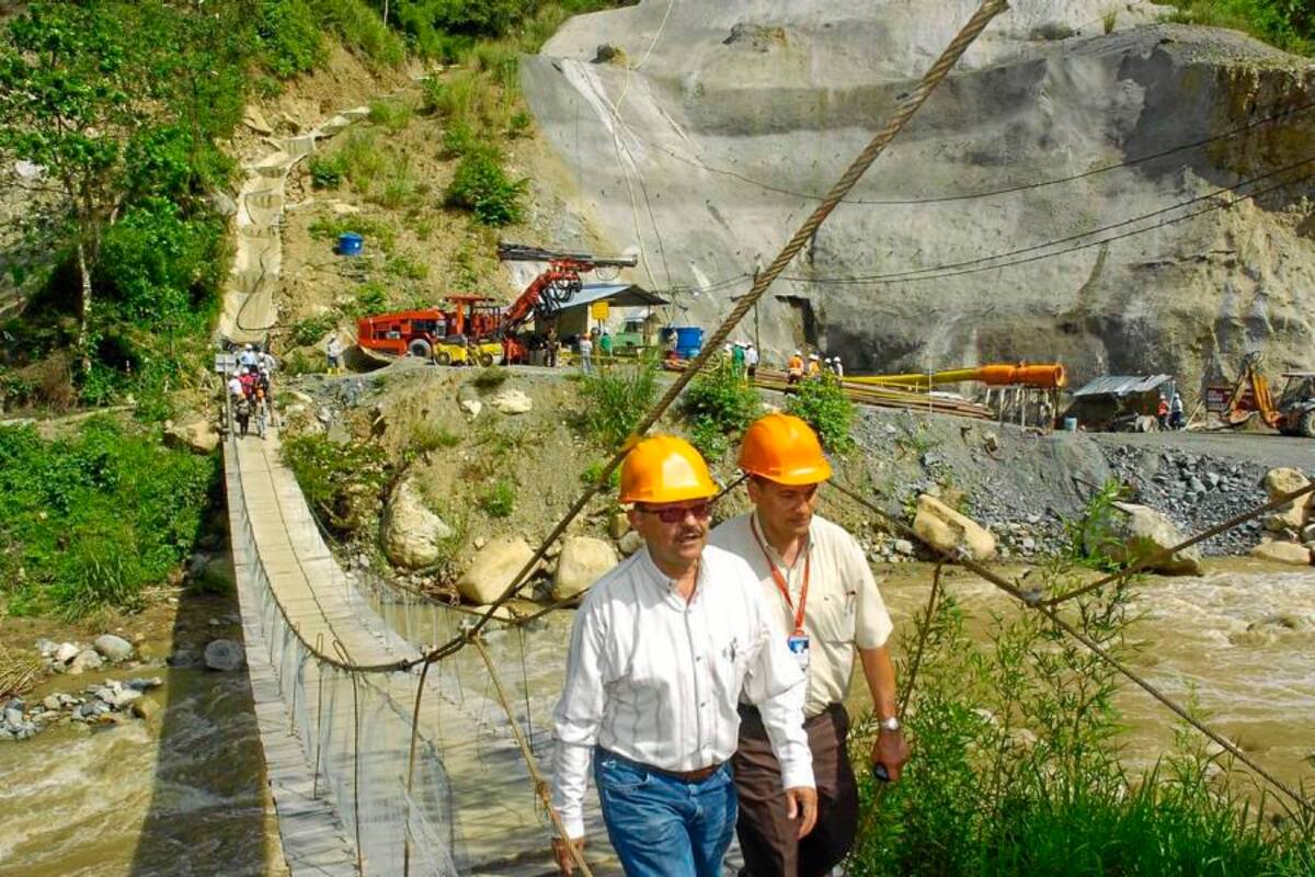 Faltan 100 metros para terminar el túnel que desviará al río Tona (Foto: Cesar Flórez/VANGUARDIA LIBERAL)