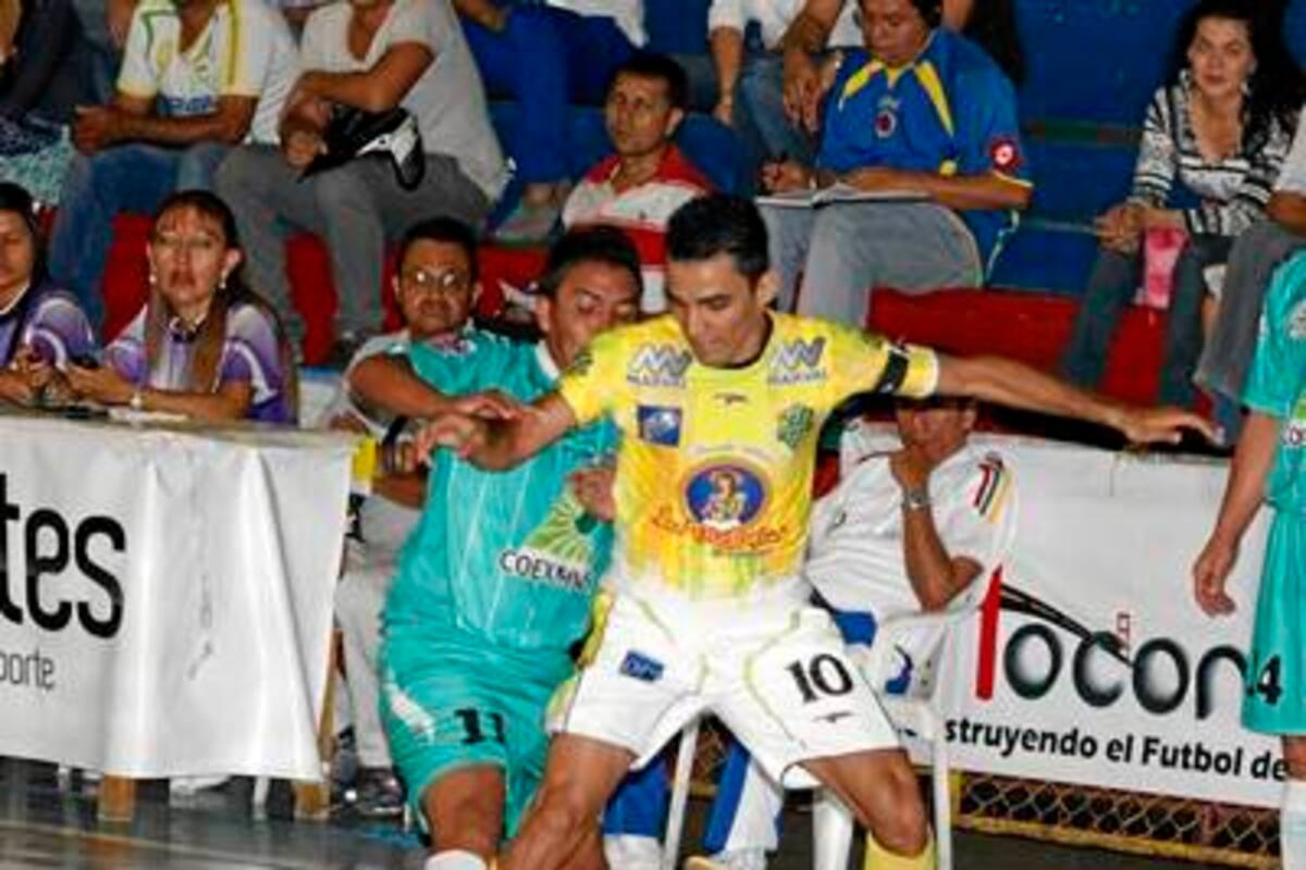 Ante Saeta Bogotá, Bucaramanga FSC - Productos La Victoria buscará sumar su quinta victoria en línea y extender a siete las fechas de invicto para mantenerse en el primer lugar del Grupo A de la Copa Postobón Profesional de Microfútbol. (Foto: Archivo / VANGUARDIA LIBERAL)