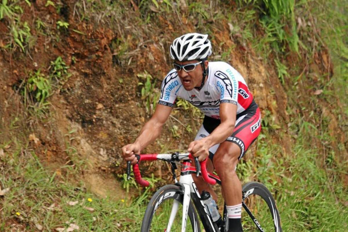 El santandereano Félix Cárdenas, del GW Shimano, quedó a 18 segundos del título en la Vuelta a Chile y sigue demostrando su capacidad deportiva. El pedalista se desplazará a Argentina, donde el 23 de enero comenzará el Tour de San Luis. (Foto: Archivo / VANGUARDIA LIBERAL )