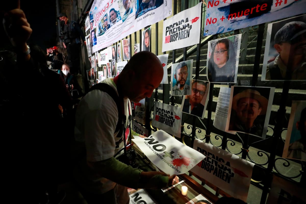 El crimen organizado, especialmente los carteles de la droga, son señalados de ser los responsables de los asesinatos de periodistas en México. EFE / VANGUARDIA