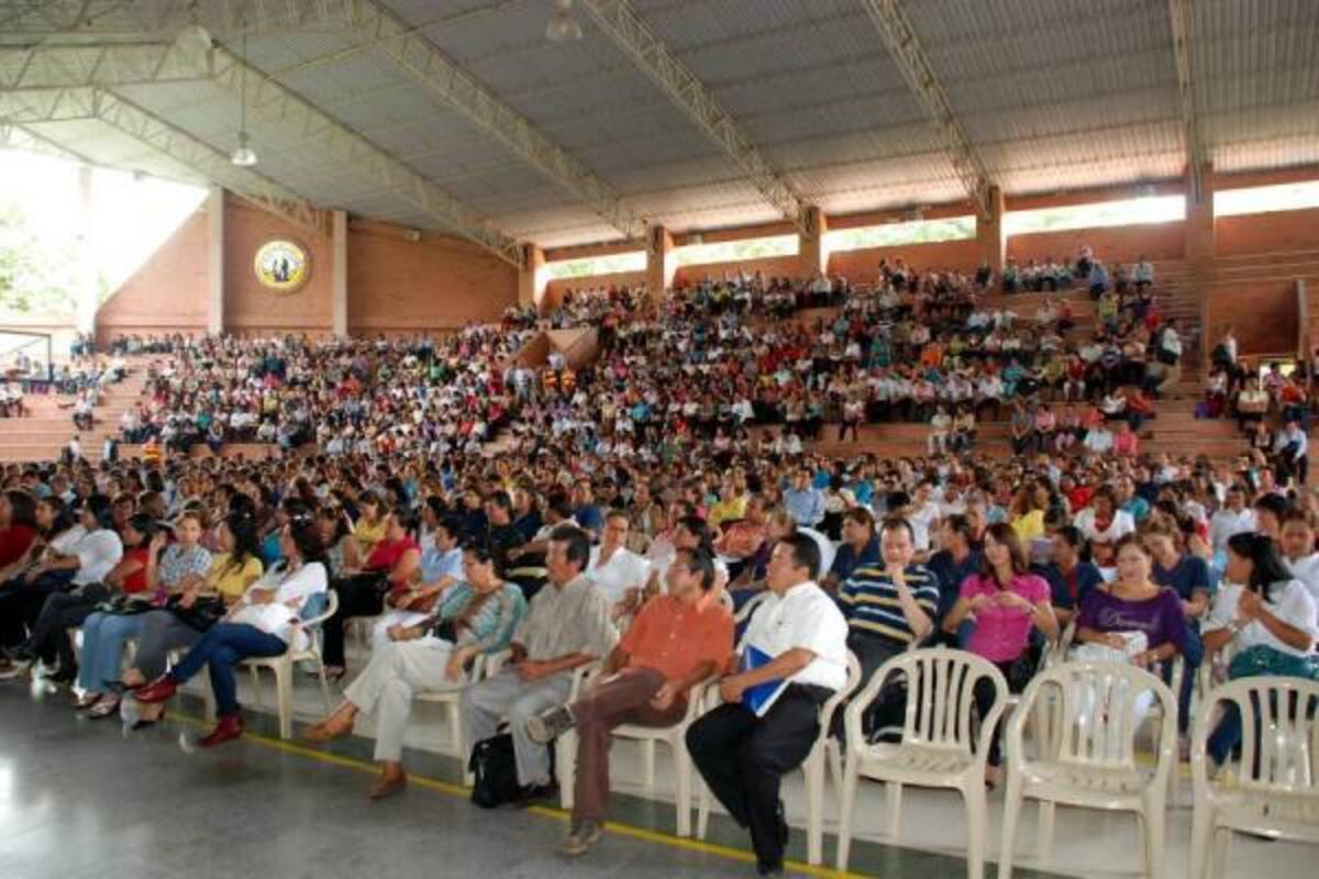 Mientras los estudiantes permanecen en su periodo de vacaciones, los docentes realizan actividades para mejorar los procesos de cada plantel educativo.(Foto: Archivo/VANGUARDIA LIBERAL)