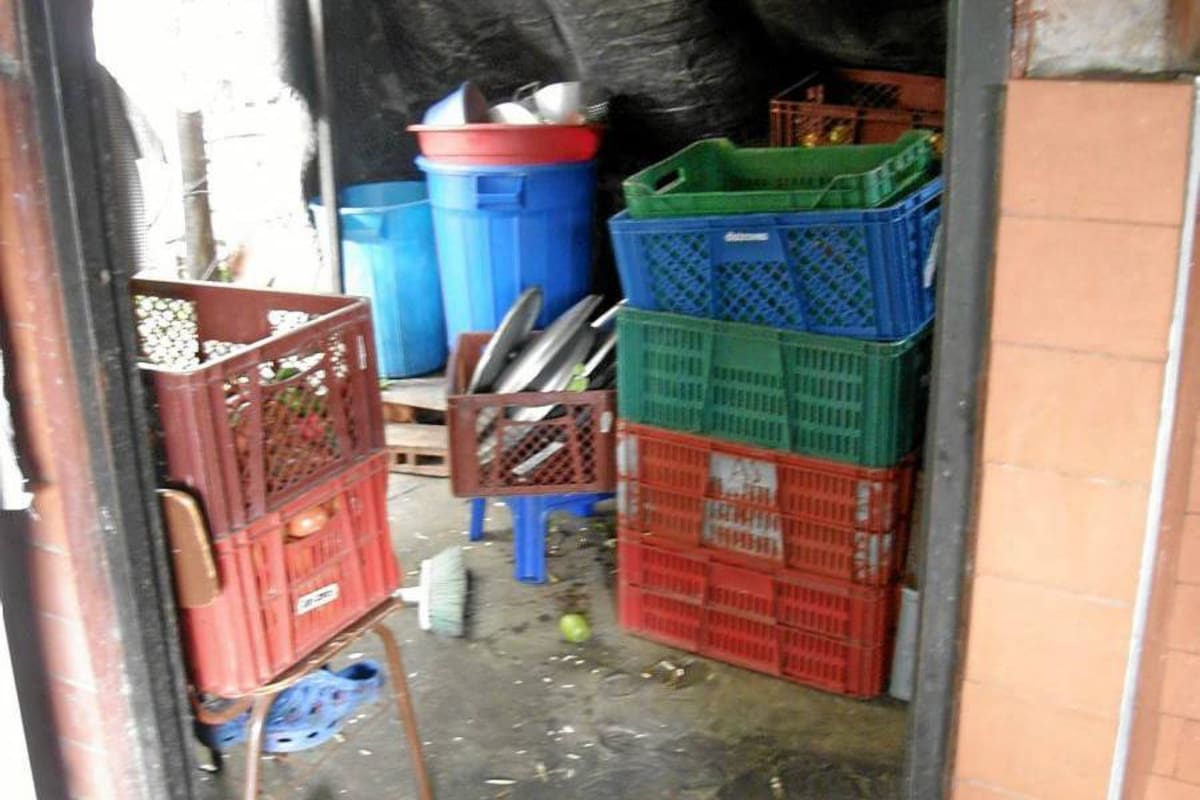 El lugar donde son almacenados los alimentos no cuenta con las condiciones adecuadas para garantizar su conservación. (Foto: Ingrid P. Albis Pérez/VANGUARDIA LIBERAL)