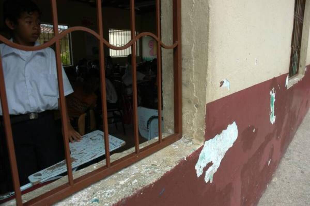 El Municipio anunció que ejecutará el mantenimiento de la sede A del Francisco Serrano Muñoz.(Foto: Archivo/VANGUARDIA LIBERAL)