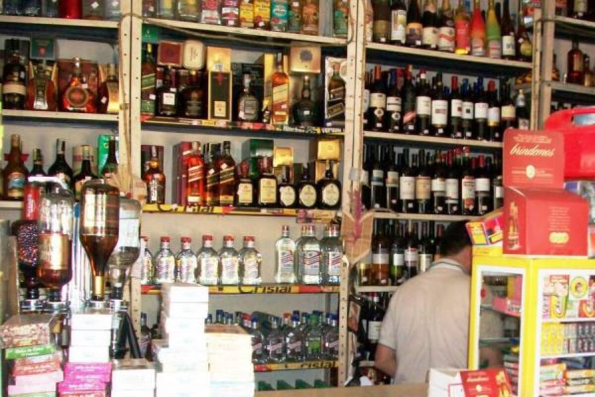 Un plan de control hará el Municipio a los propietarios de establecimientos comerciales diurnos y nocturnos, a fin de que cumplan con la reglamentación nacional de operación.(Foto: Archivo / VANGUARDIA LIBERAL )