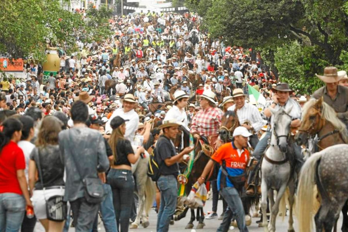 En el debate que se realizó ayer en el Concejo hubo de todo, desde cuestionamientos por la forma como se organiza el evento, hasta peticiones de los artistas locales para que no los excluyan de la Feria de Bucaramanga. (Foto: Archivo/VANGUARDIA LIBERAL )
