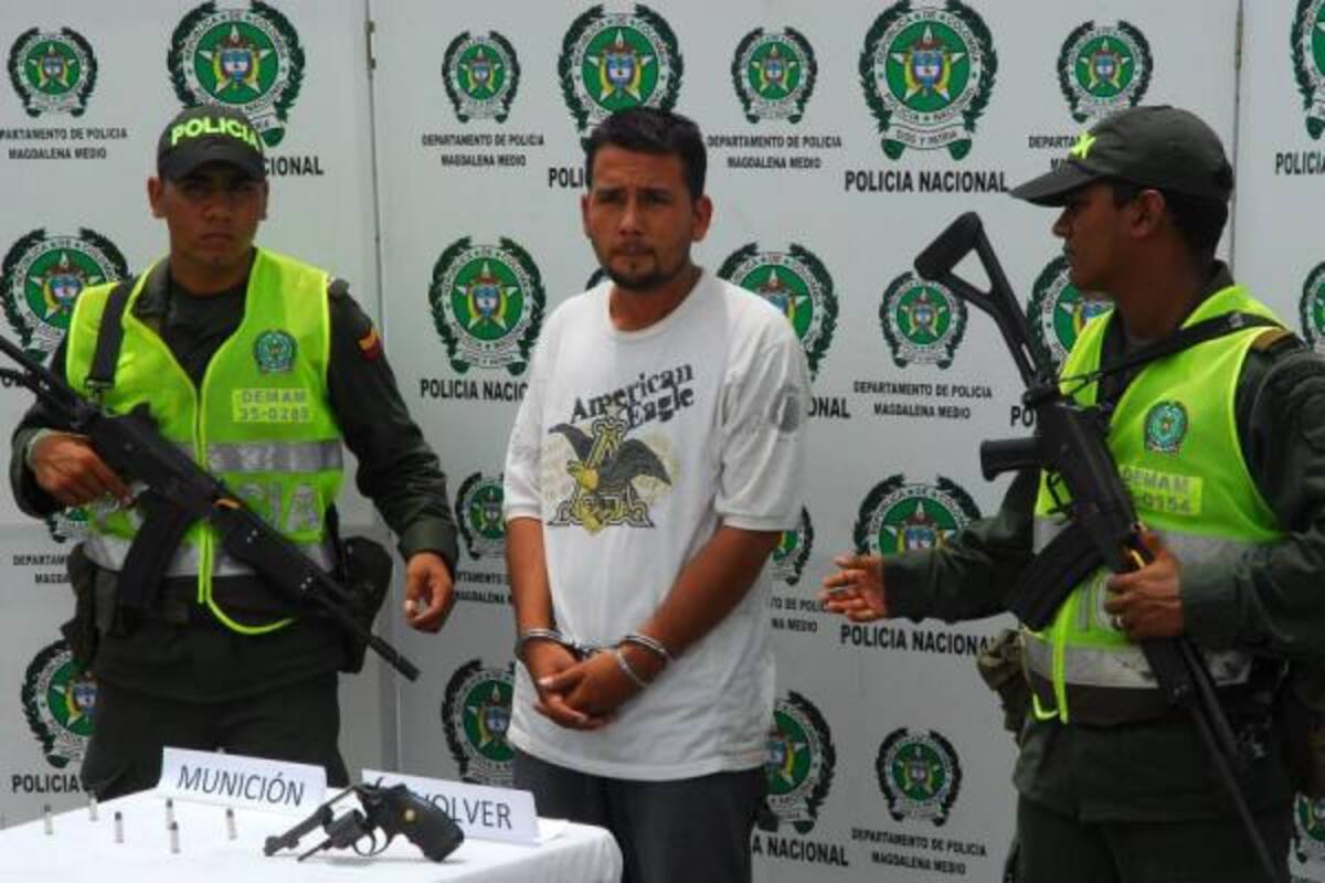 Ayer fue legalizada la captura de John Freddy Álvarez Celis, alias 'El Paisa', quien fue capturado por segunda vez en menos de tres meses, por el delito de porte ilegal de armas de fuego o municiones. (Foto: Javier Alvarado/VANGUARDIA LIBERAL)