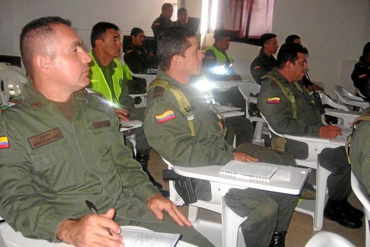 Con la capacitación, la Policía del Departamento trabaja en mejorar el alcance y servicio de policía comunitaria en cada una de las unidades de los municipios comuneros. (Foto: Nancy Gómez /VANGUARDIA LIBERAL)
