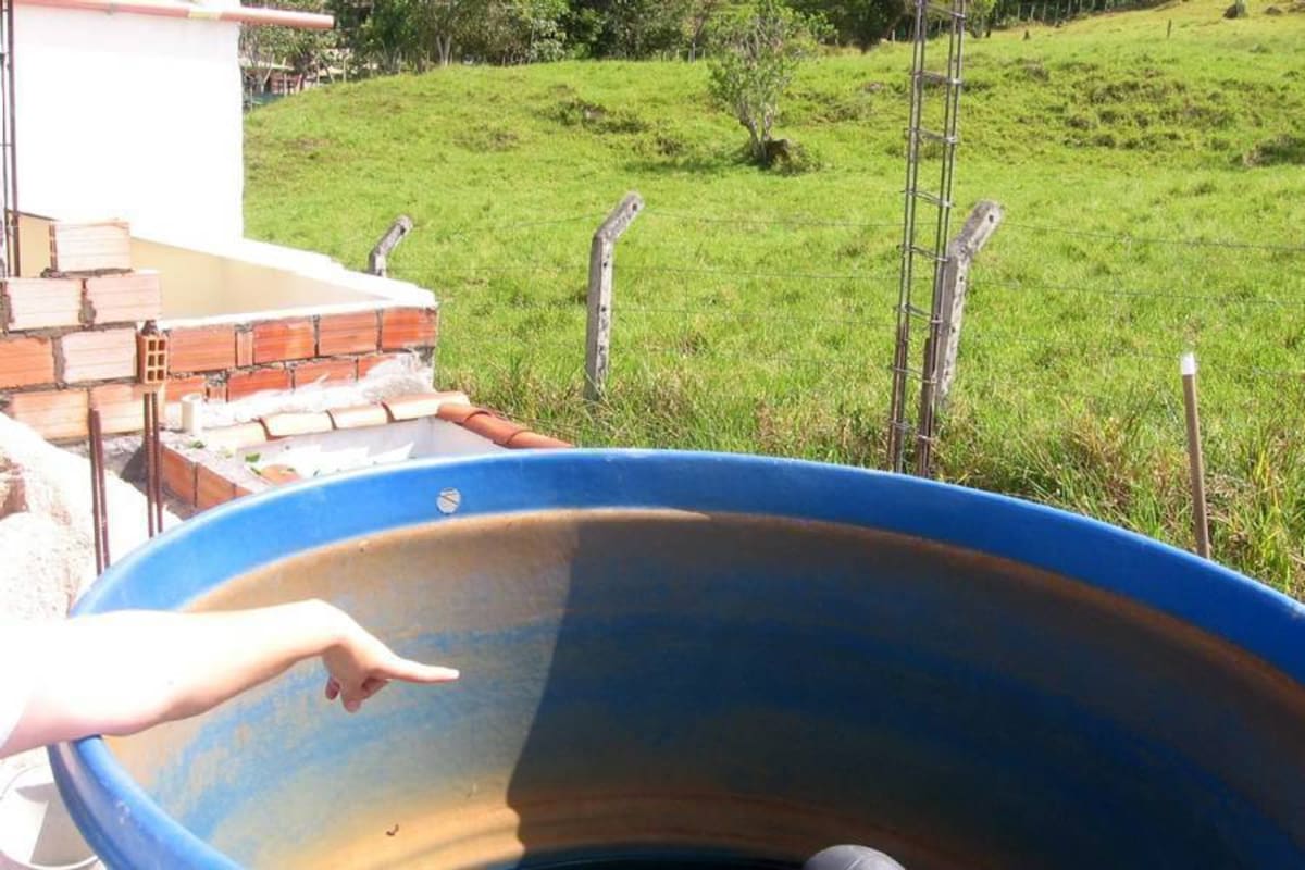 Sin agua siguen habitantes del Portal de Saravita (Foto: Nancy Gómez /VANGUARDIA LIBERAL)