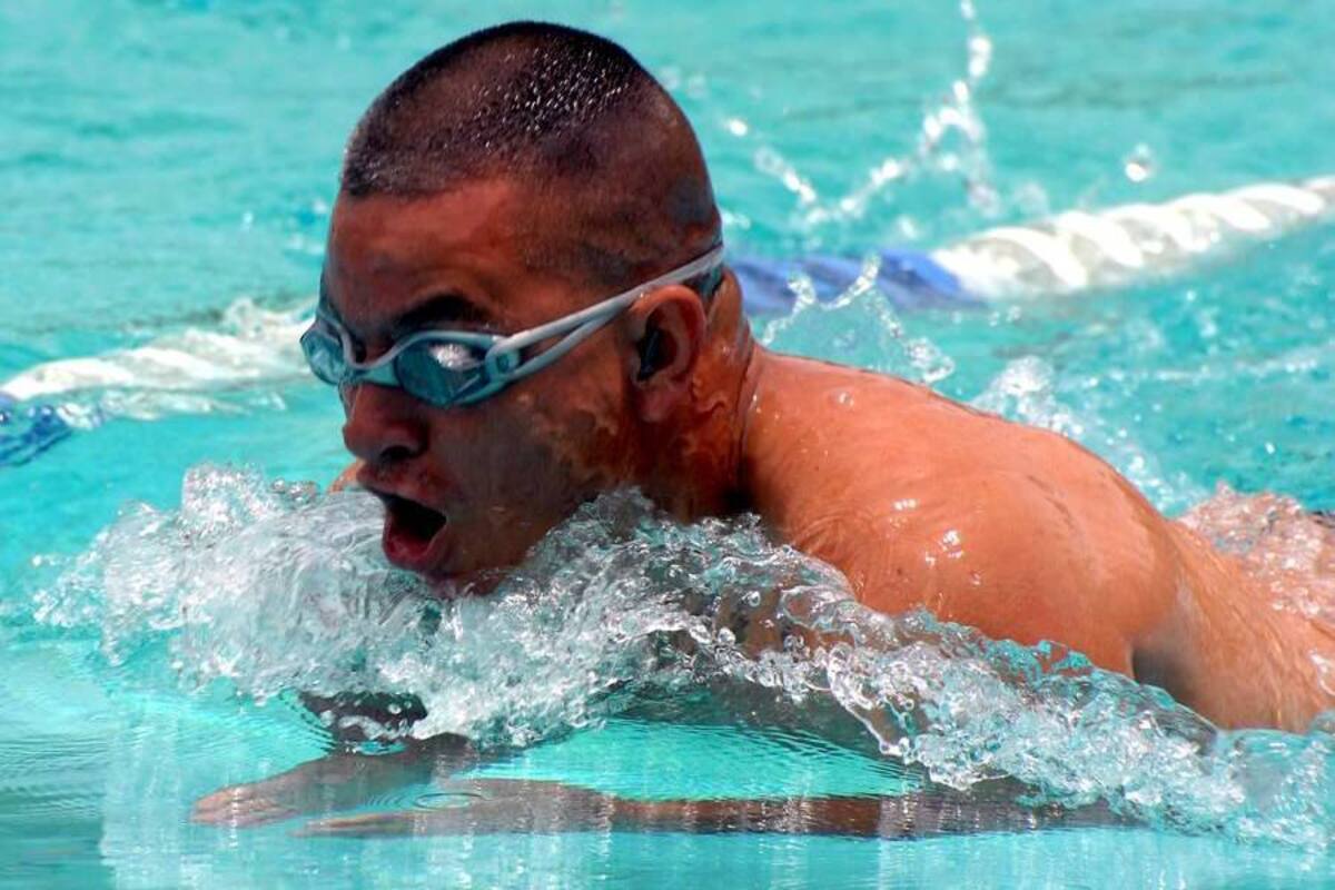 Moisés Fuentes García sigue demostrando que es uno de los mejores nadadores paralímpicos del continente. Ayer logró plata en los Juegos Parapanamericanos de Guadalajara, México. (Foto: Archivo / VANGUARDIA LIBERAL )