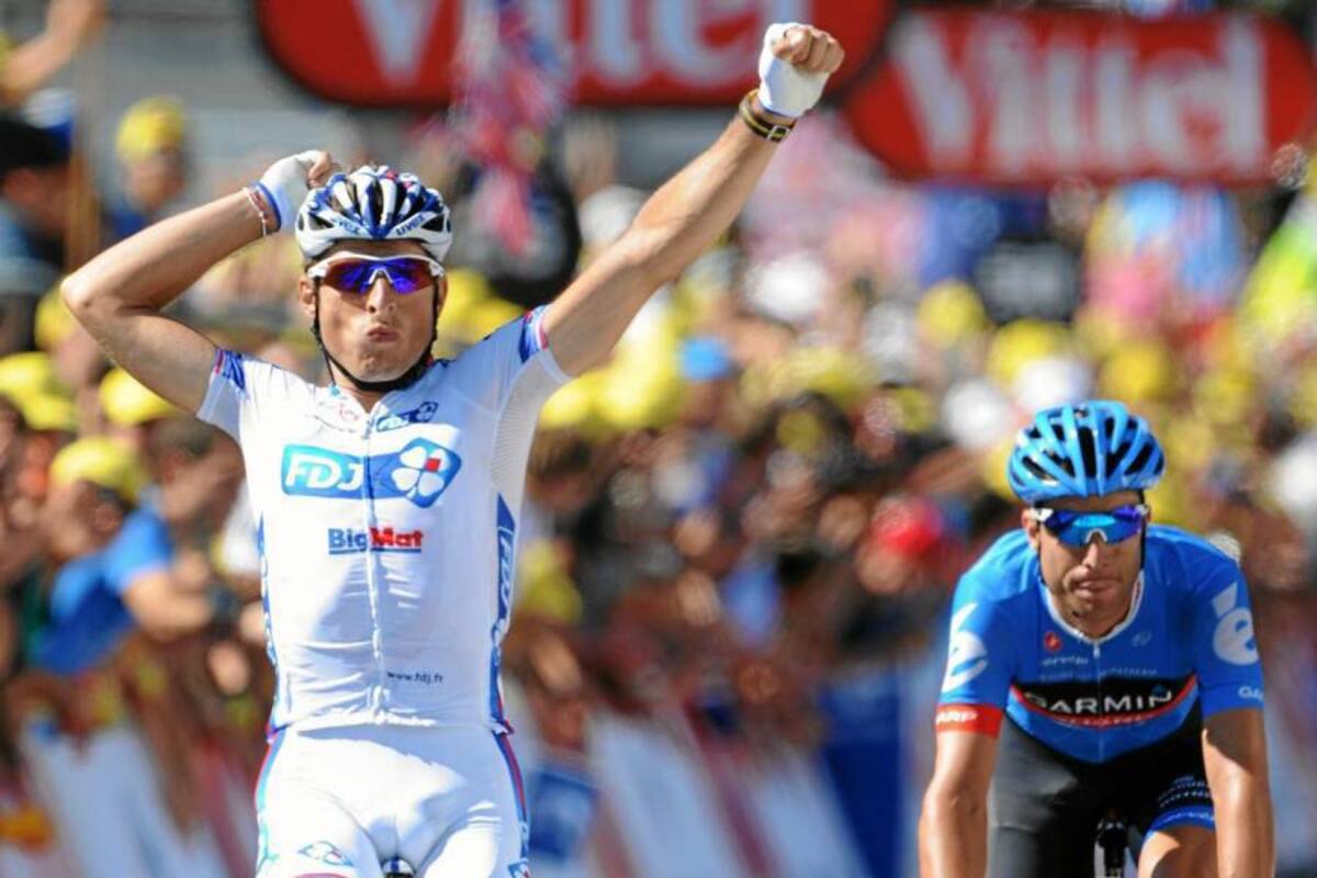 El francés Pierrick Fédrigo se impuso ayer en la etapa 15 del Tour de Francia, tras una larga escapada y superar en el embalaje final al estadounidense Christian Vande Velde. (Foto: AFP / VANGUARDIA LIBERAL)