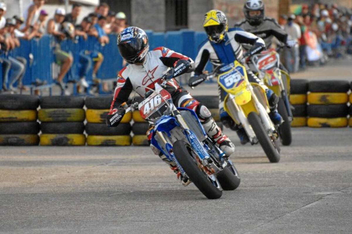 Desde hoy vuelven las emociones del motociclismo de velocidad con la disputa de la primera válida que se correrá desde las 11:00 a.m. en la Unidad Deportiva ‘Alfonso López’. (Foto: Archivo / VANGUARDIA LIBERAL)