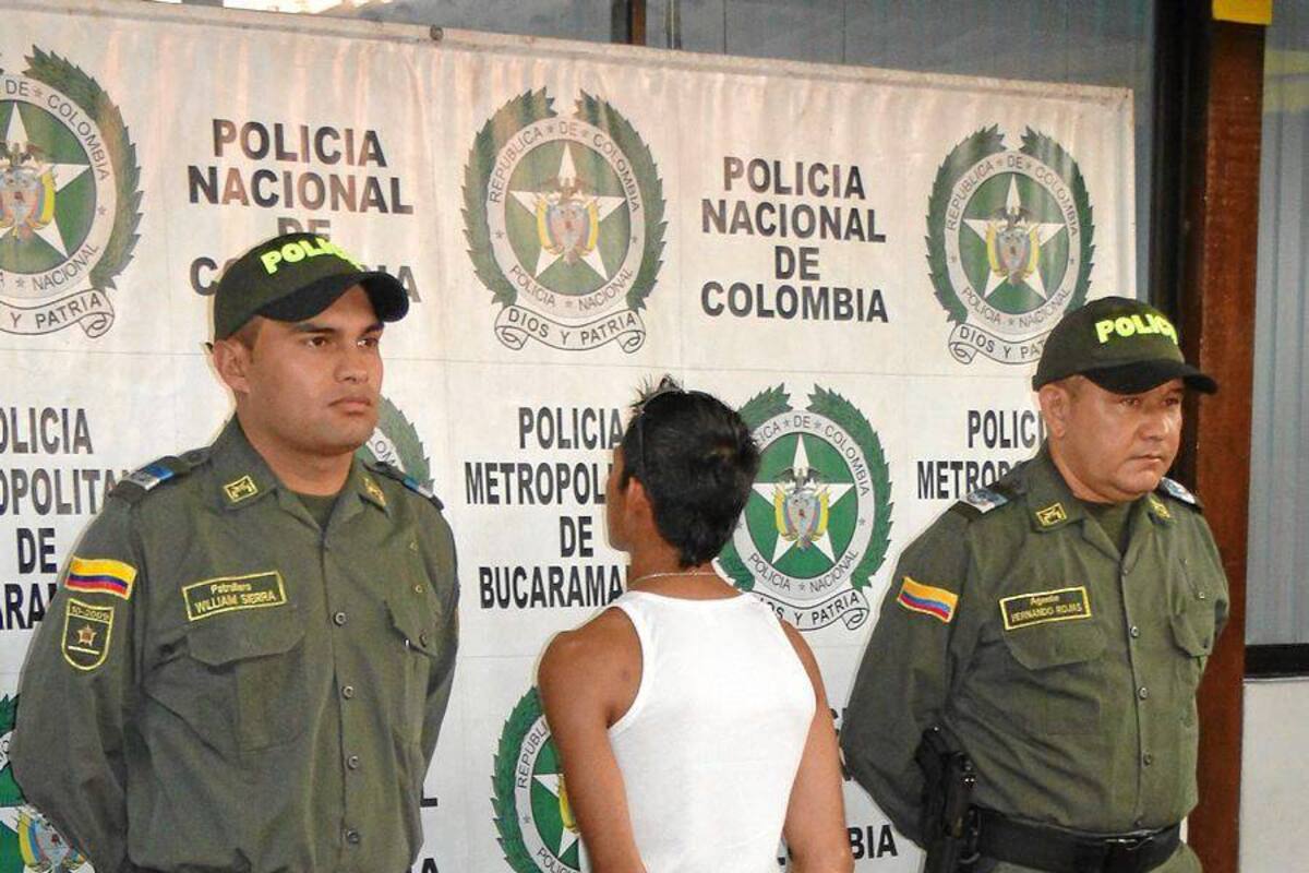 Pese a que no aceptó los cargos alias ‘Pepas’ fue enviado a la Cárcel Modelo de Bucaramanga bajo medida de aseguramiento por los delitos de homicidio agravado y porte ilegal de armas.