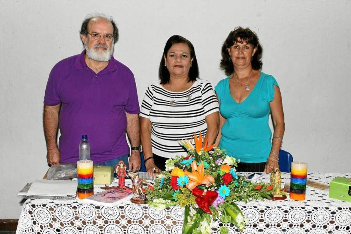 Mario Gómez Díaz, Luz Elena García y Nidia Ramírez. (Foto: Mauricio Betancourt/VANGUARDIA LIBERAL)