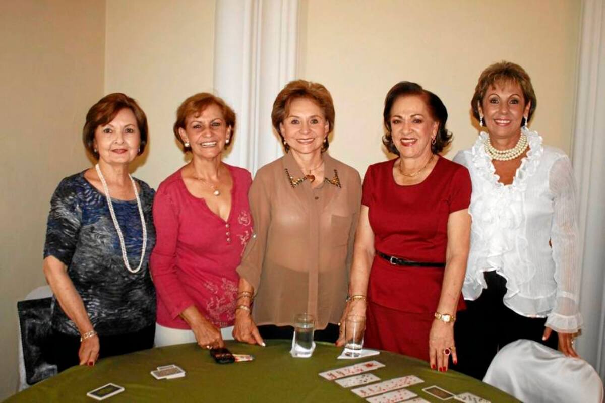 Gloria Gómez de Galvis, Beatriz de Pedroza, Cecilia de Alvernia, Xinia Barón de Sanabria y Mary Gutiérrez de Piñeres. (Foto: Nelson Díaz / VANGUARDIA LIBERAL)