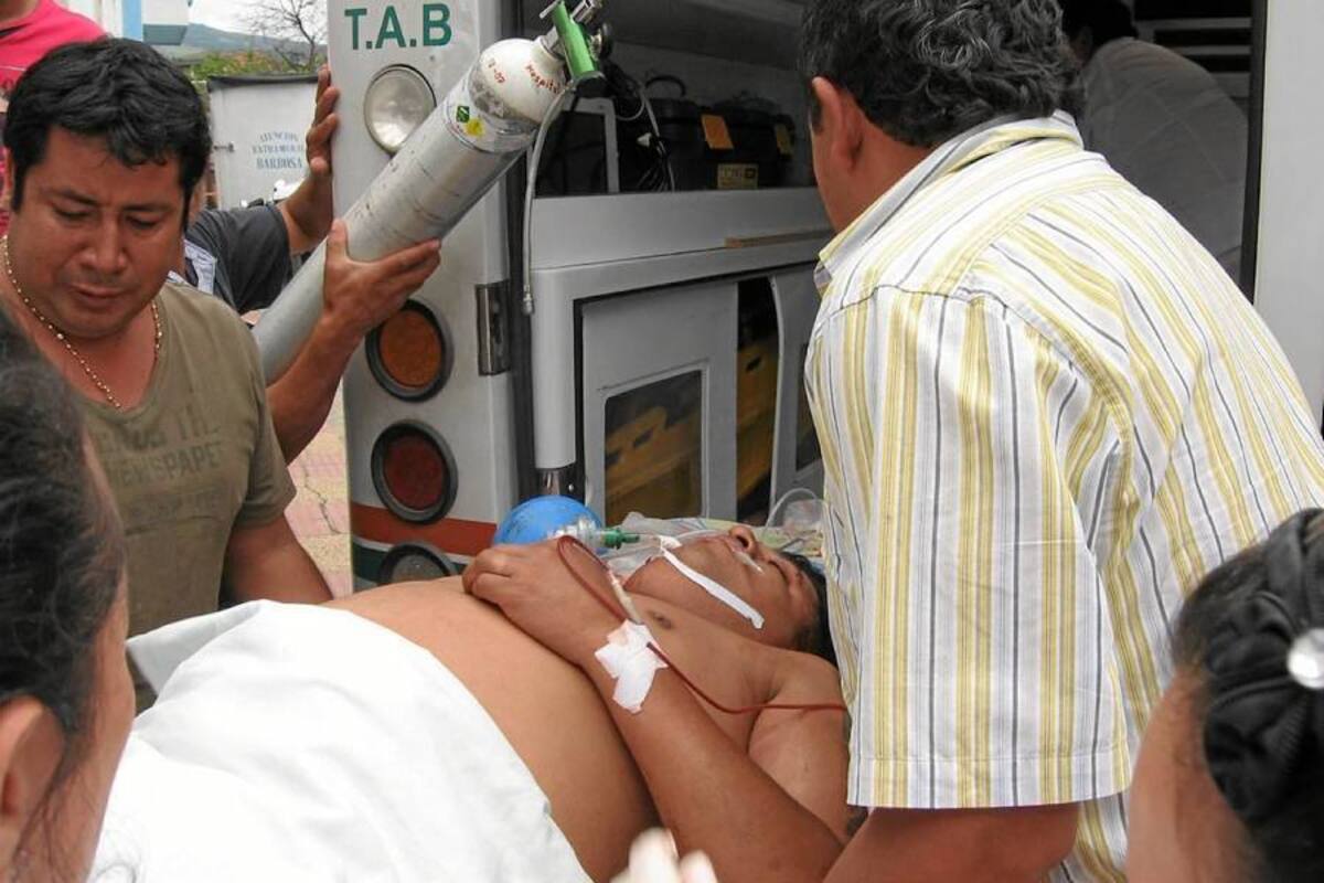 De urgencia fue conducido el comerciante Nelson Tamayo Sandoval a una clínica en Tunja donde fue sometido a varias intervenciones quirúrgicas debido a los dos impactos de bala que recibió. (Foto: Luis Fernando Martínez V./VANGUARDIA LIBERAL)