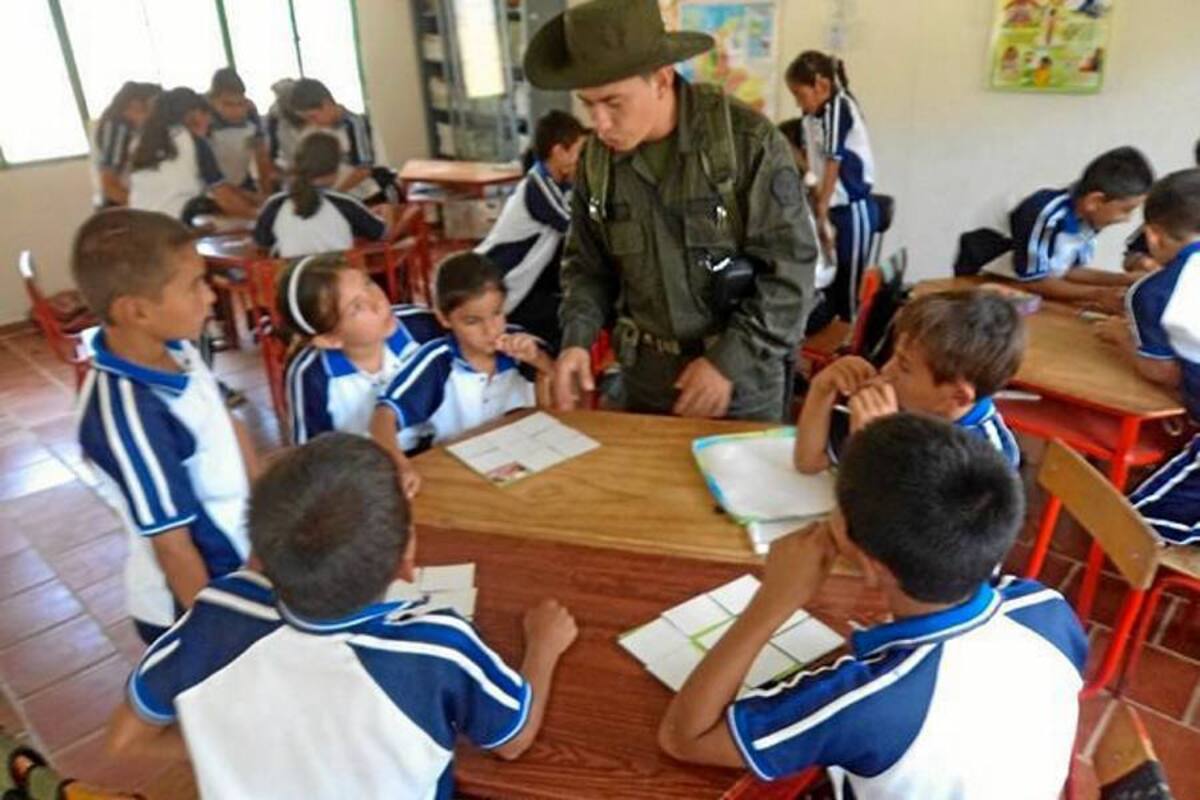 Además de quienes habitan Santana del Olvido, los residentes de la vereda Altamira de Simacota aprovecharon la actividad, que se extendió a las puertas de sus hogares, desde donde la población requiere aproximadamente una hora y media para llegar al casco urbano. (Foto: Suministrada /VANGUARDIA LIBERAL)