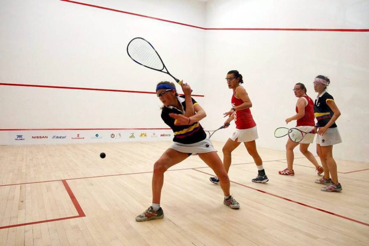 La santandereana Silvia Victoria Angulo Rugeles consiguió ayer la medalla de plata en squash, en la modalidad de dobles damas, en la que hizo pareja con la bogotana Catalina Peláez y perdieron la final ante la dupla mexicana. (Foto: Colprensa/VANGUARDIA LIBERAL)