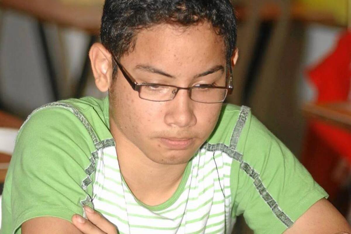 El vallecaucano Andrés Felipe González lidera la final nacional de ajedrez en la categoría Sub 14 con 6,5 puntos, superando a los antioqueños Luis Guillermo Blandón y Estiven Zapata, quienes acumulan 6 unidades. (Foto: Jaime del Río / VANGUARDIA LIBERAL )