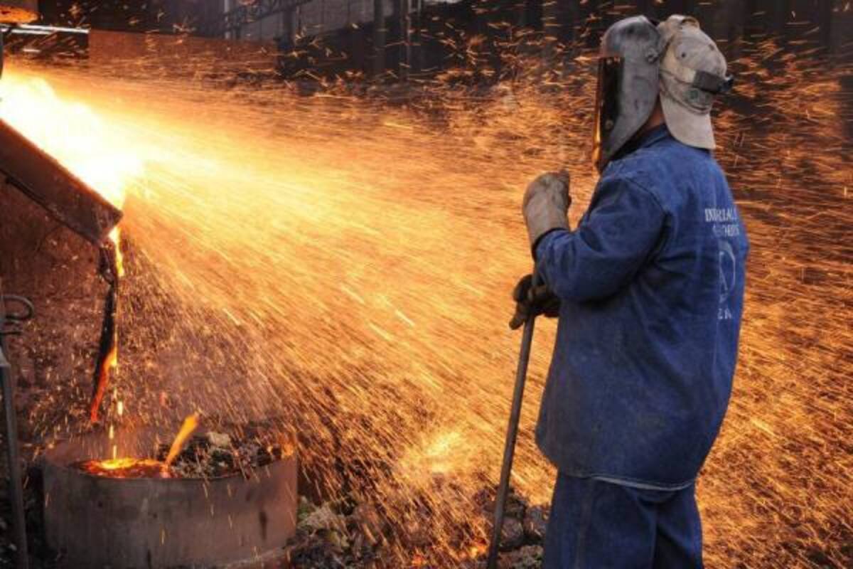 Para los expertos el buen comportamiento de la economía, a pesar de comienzo de año difícil por la ola invernal, llevó a un nuevo incremento en la nota de crédito del país. (Foto: Archivo/VANGUARDIA LIBERAL)