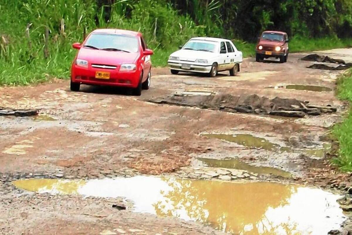 La vía es un importante corredor vial que a futuro se constituye como una posibilidad de comunicar a Bucaramanga con el interior del país y los Llanos. (Foto: Archivo/VANGUARDIA LIBERAL)