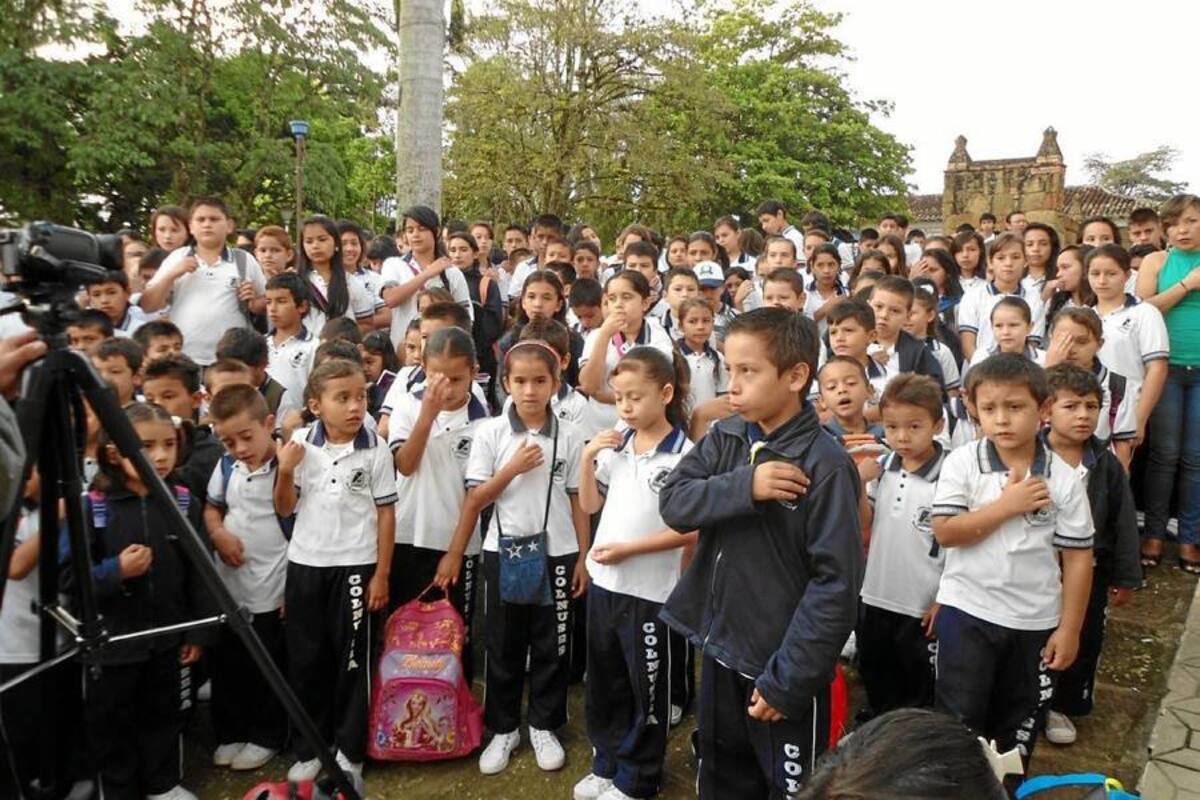 Padres de familia reclaman por docente para preescolar (Foto: Nancy Acuña R. /VANGUARDIA LIBERAL)