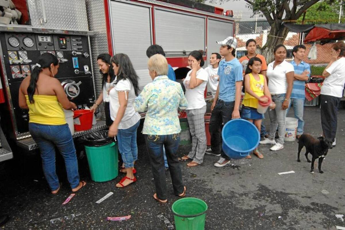 Al menos 12.500 usuarios del servicio de agua potable en Piedecuesta no tendrán suministro hasta el próximo viernes por razones de reposición de redes. (Foto: Archivo/ VANGUARDIA LIBERAL )