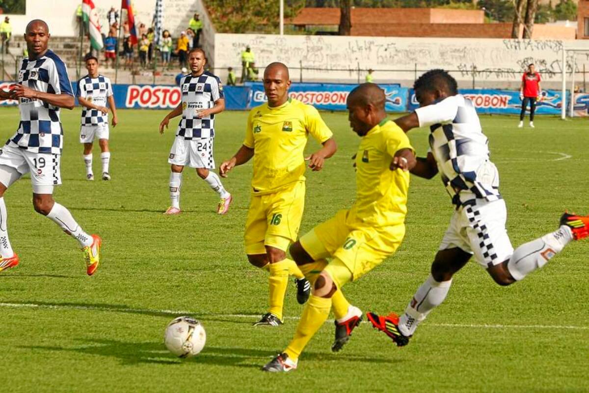 El Alianza Petrolera jugará esta tarde en Bucaramanga su penúltimo partido del torneo apertura de la Primera B. (Foto: Archivo/VANGUARDIA LIBERAL)
